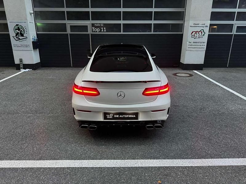 Gebraucht Mercedes E400 Edition 1 333 PS (244 kW) 2017 Weiß Coupé