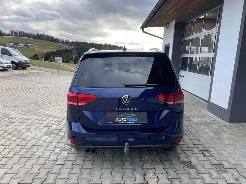 Gebraucht VW Touran 150 PS (110 kW) 2025 Blau Van / Kleinbus