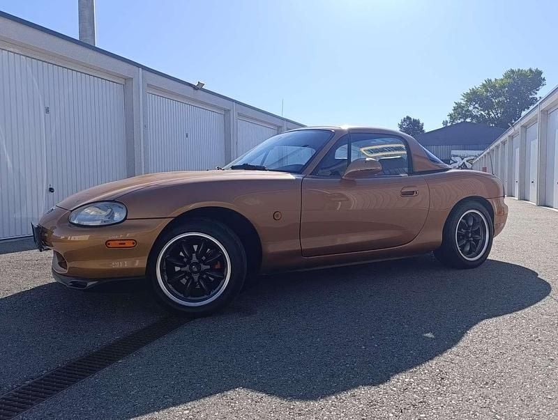 Gold Gebraucht 1998 Mazda MX5 Cabrio | € 9.250 - Bild 1/4