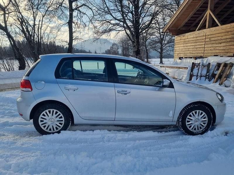 Gebraucht VW Golf VI Comfortline 122 PS (89 kW) 2009 Kleinwagen