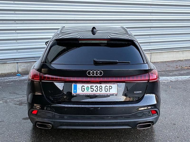 Gebraucht Audi A5 Comfort 299 PS (219 kW) 2025 Schwarz Kombi