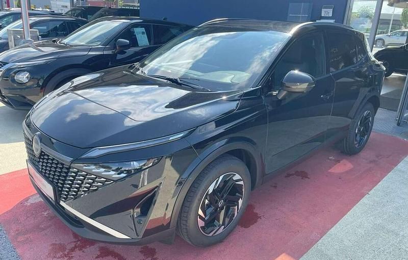 Schwarz Gebraucht 2024 Nissan Qashqai N-Connecta SUV | € 32.990 - Bild 1/4