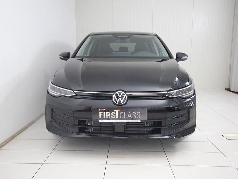 Neu VW Golf VIII 115 PS (84 kW) 2026 Schwarz  metallic