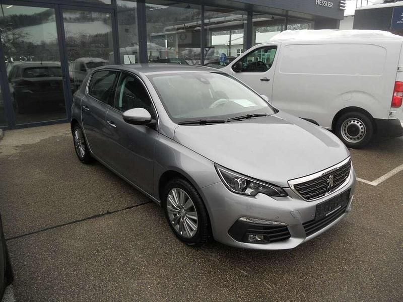 Gebraucht Peugeot 308 Allure 131 PS (96 kW) 2019 Grau Limousine