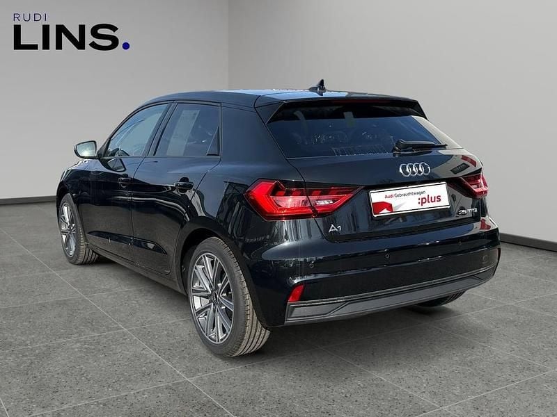 Neu Audi A1 Sportback 115 PS (84 kW) 2026 Schwarz  metallicperleffektno Kleinwagen