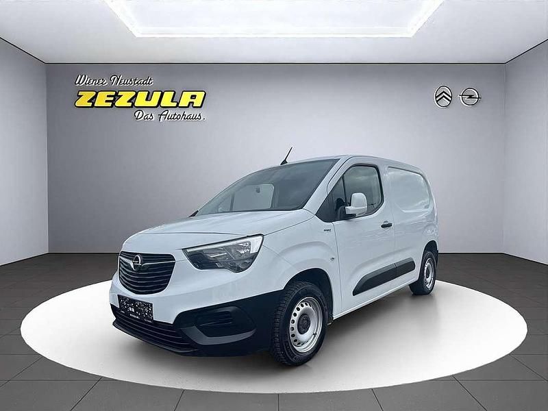 Weiß Gebraucht 2013 Opel Combo Van / Kleinbus | € 10.990 - Bild 1/4