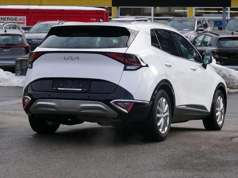 Gebraucht Kia Sportage Gold 136 PS (100 kW) 2022 Weiß SUV