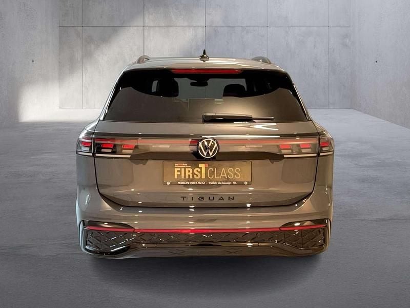 Gebraucht VW Tiguan Sport 177 PS (130 kW) 2025 Mittelgrau  metallic SUV
