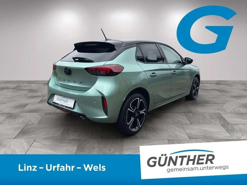 Neu Opel Corsa 101 PS (74 kW) 2025 Grün Limousine