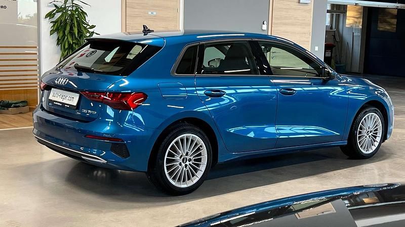 Gebraucht Audi A3 Advanced 150 PS (110 kW) 2022 Blau Kleinwagen