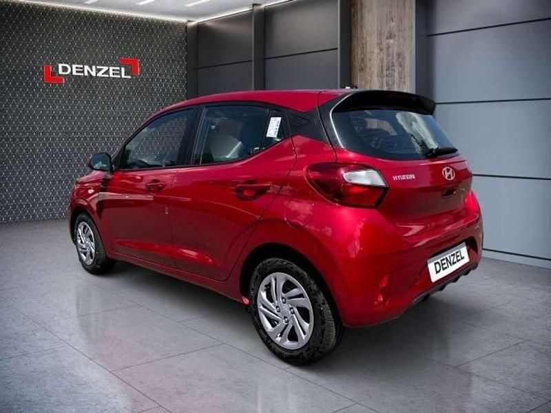 Neu Hyundai i10 GO! 63 PS (46 kW) 2025 Rot Kleinwagen