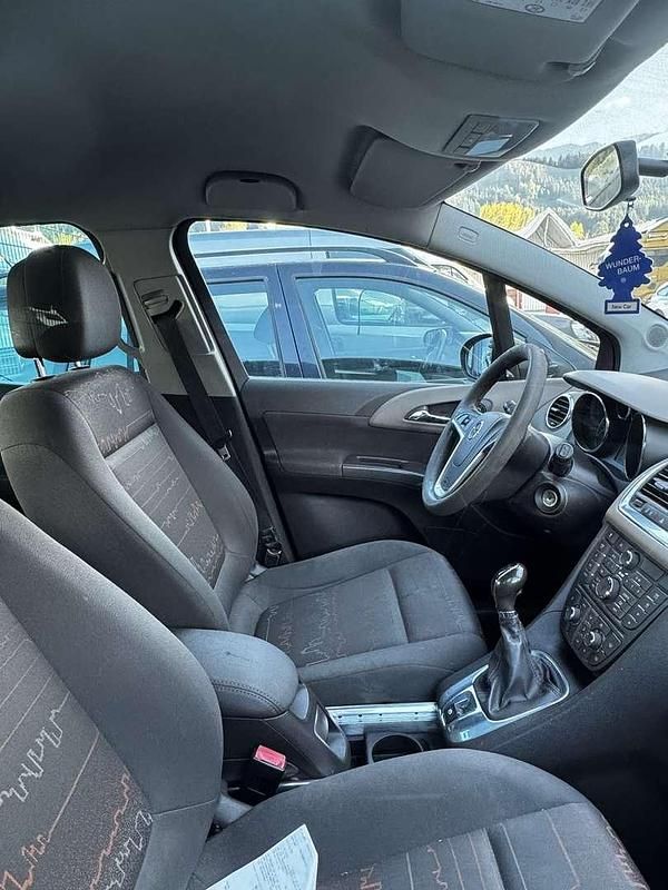 Gebraucht Opel Meriva 75 PS (55 kW) 2010 Van / Kleinbus