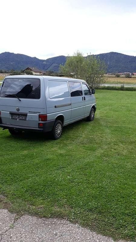 Gebraucht VW T4 102 PS (75 kW) 2003 Grau Van