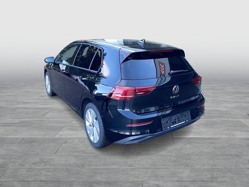 Neu VW Golf VIII 115 PS (84 kW) 2026 Schwarz  metallic