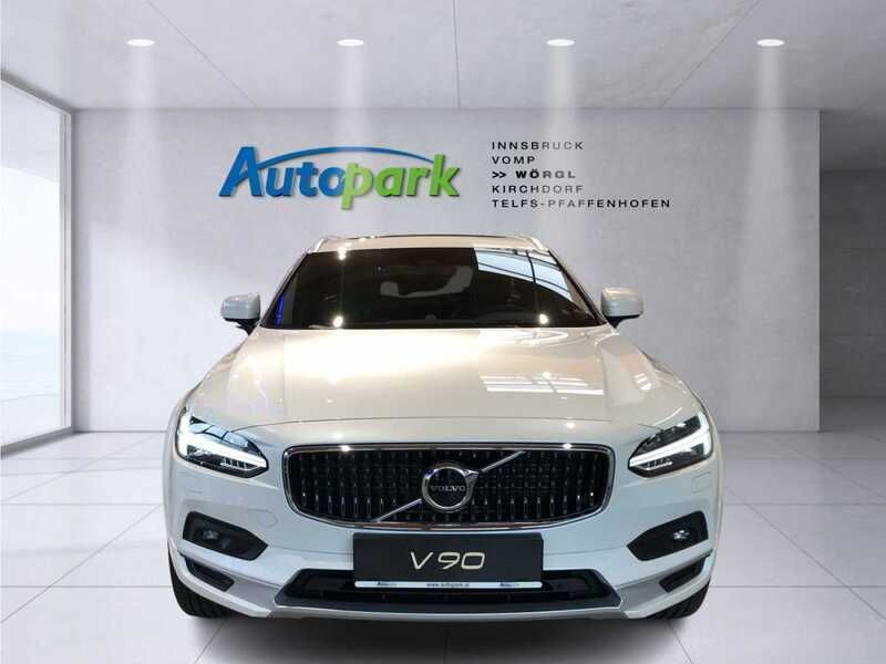 Gebraucht Volvo V90 CC Ultimate 197 PS (144 kW) 2023 Weiß Kombi