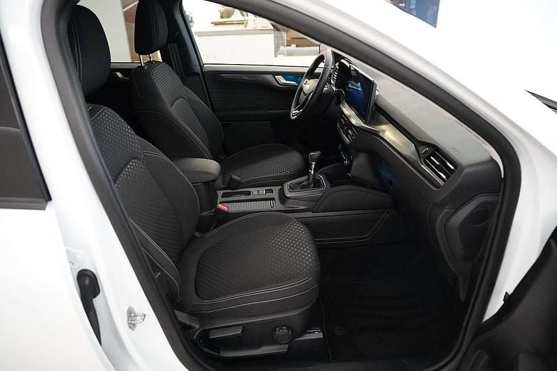 Gebraucht Ford Kuga Titanium 151 PS (111 kW) 2025 Weiß SUV