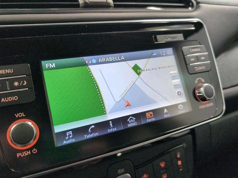 Gebraucht Nissan Leaf 110 kW (150 PS) 2018 Grün Kleinwagen