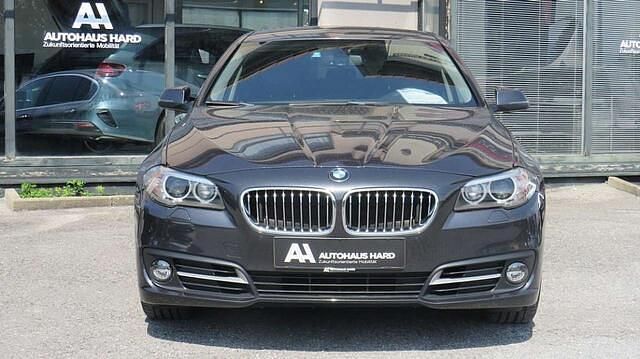 Gebraucht BMW 520 184 PS (135 kW) 2014 Grau Limousine