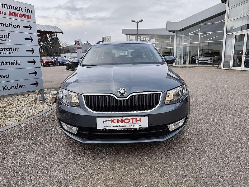Gebraucht Skoda Octavia Ambition 150 PS (110 kW) 2017 Grau Kombi