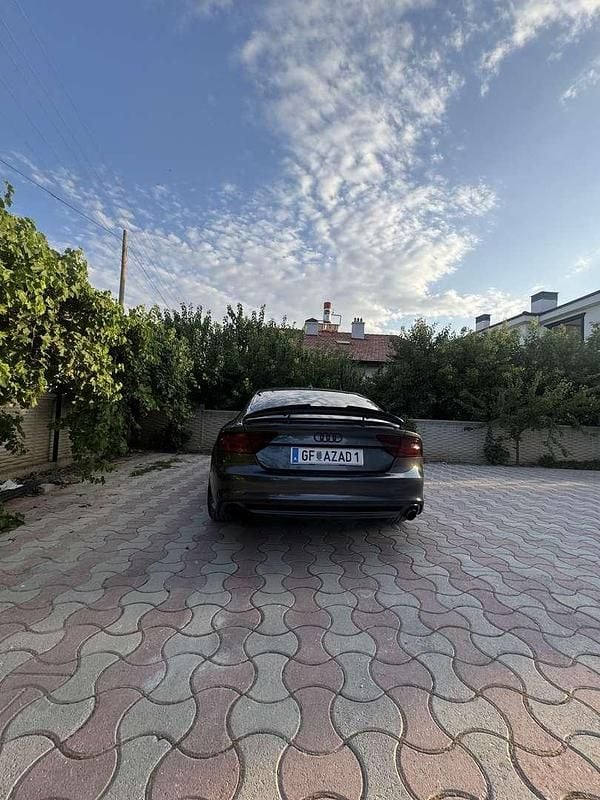 Gebraucht Audi A7 Design 313 PS (230 kW) 2012 Grau Kleinwagen