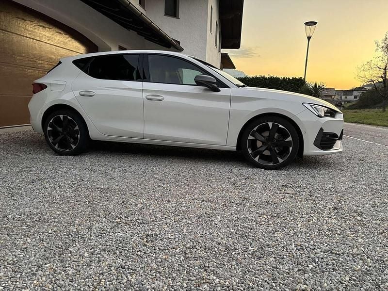 Gebraucht 2022 Cupra Leon Limousine | € 25.399 (Fairer Preis) - Bild 1/4