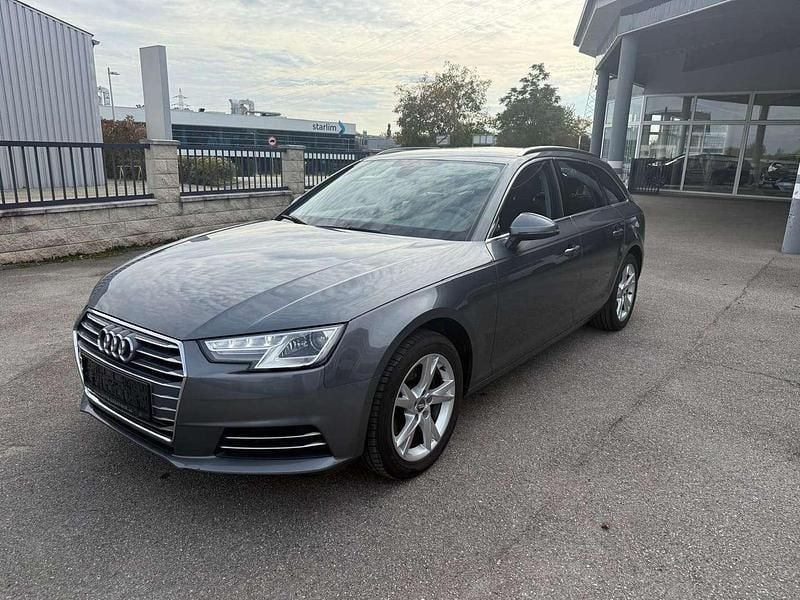 Grau Gebraucht 2018 Audi A4 Sport Kombi | € 16.990 (Fairer Preis) - Bild 1/4