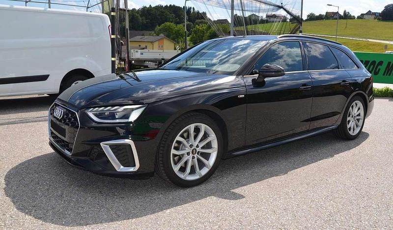 Gebraucht Audi A4 S-Line 163 PS (119 kW) 2022 Schwarz Kombi