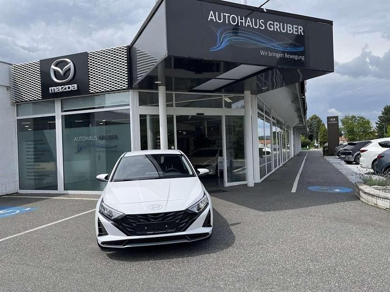 Weiß Neu 2025 Hyundai i20 GO! Limousine | € 21.270 (Etwas zu teuer) - Bild 1/4