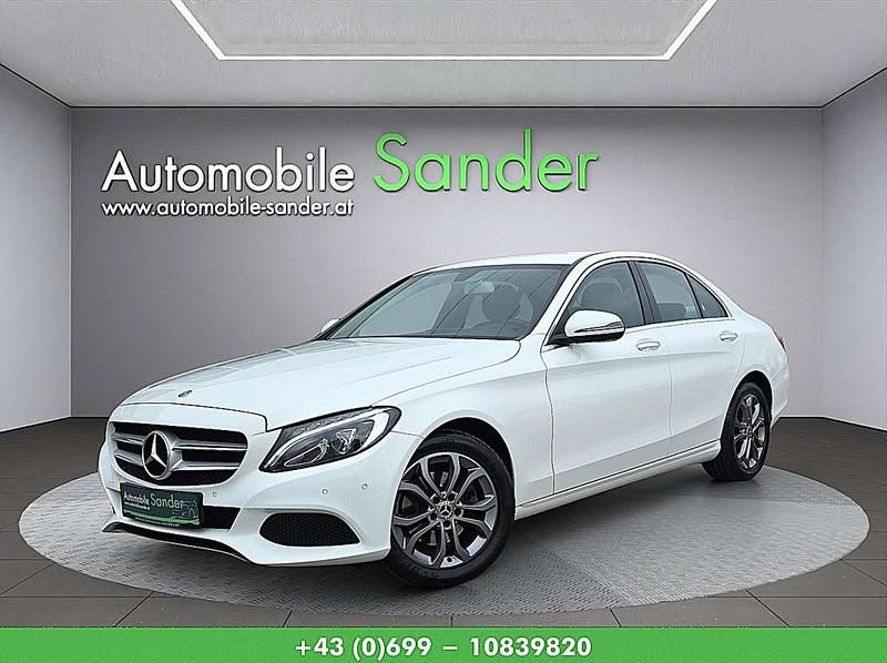 Gebraucht Mercedes C220 Avantgarde 194 PS (142 kW) 2018 Weiß Limousine