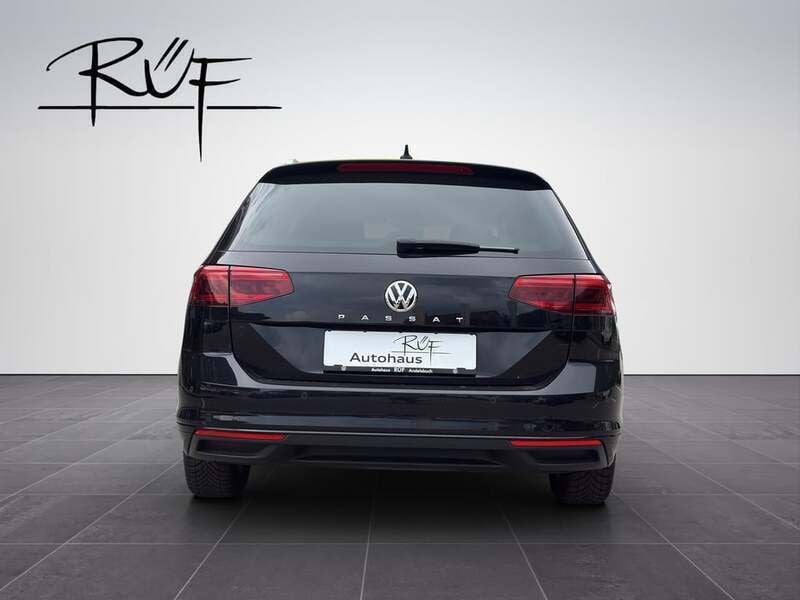 Gebraucht VW Passat Business 120 PS (88 kW) 2019 Schwarz  metallicperleffektno Kombi