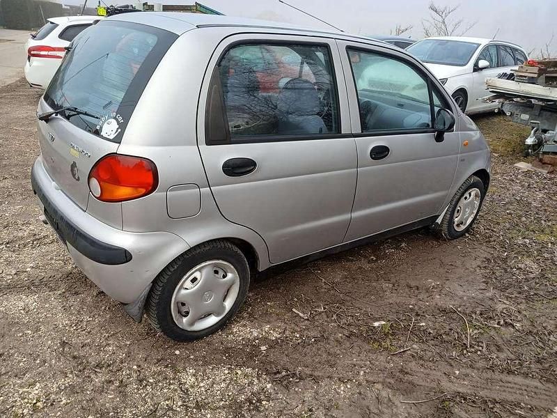 Gebraucht Chevrolet Matiz 50 PS (36 kW) 2001 Silber Kleinwagen