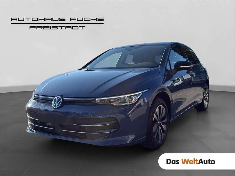 Mittelblau normal Gebraucht 2024 VW Golf VIII Life Limousine | € 27.700 (Fairer Preis) - Bild 1/4