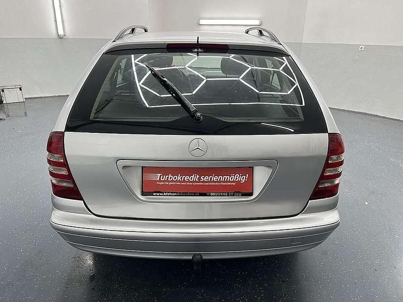 Gebraucht Mercedes C200 Classic 122 PS (89 kW) 2005 Grau Kombi