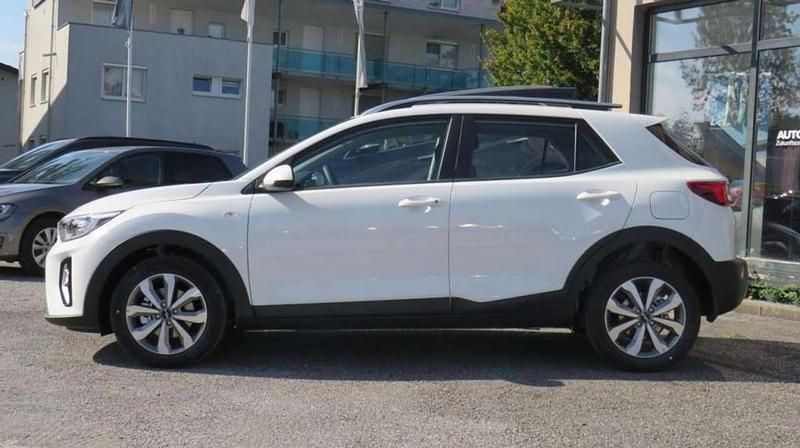 Neu Kia Stonic Silver 101 PS (74 kW) 2025 SUV