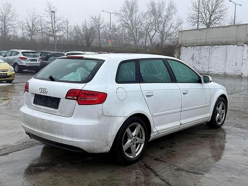 Gebraucht Audi A3 Comfort 90 PS (66 kW) 2010 Weiß Limousine