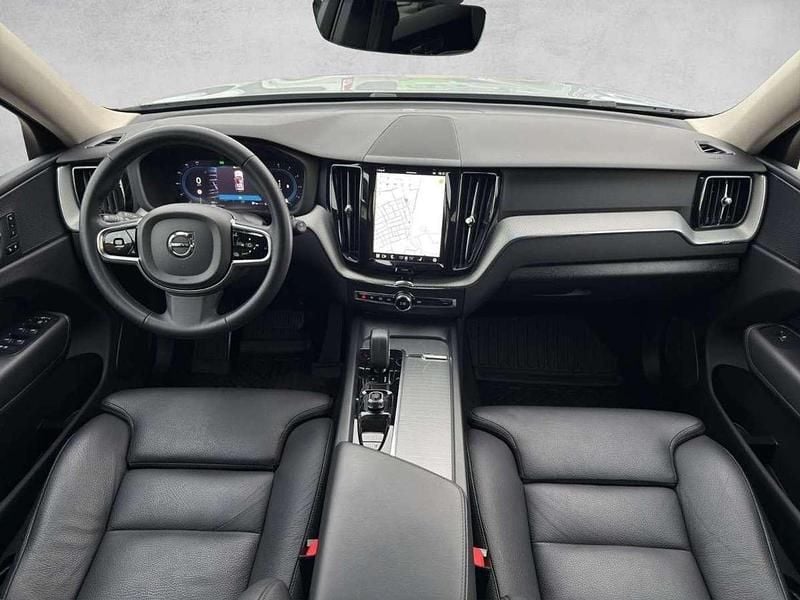 Gebraucht Volvo XC60 Plus 197 PS (144 kW) 2023 Grau SUV