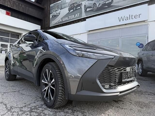 Neu Toyota C-HR Active 152 PS (111 kW) 2025 Grau SUV