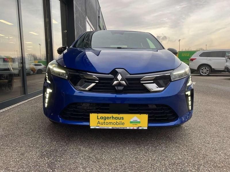 Neu Mitsubishi Colt Intense 91 PS (66 kW) 2025 Blau Limousine