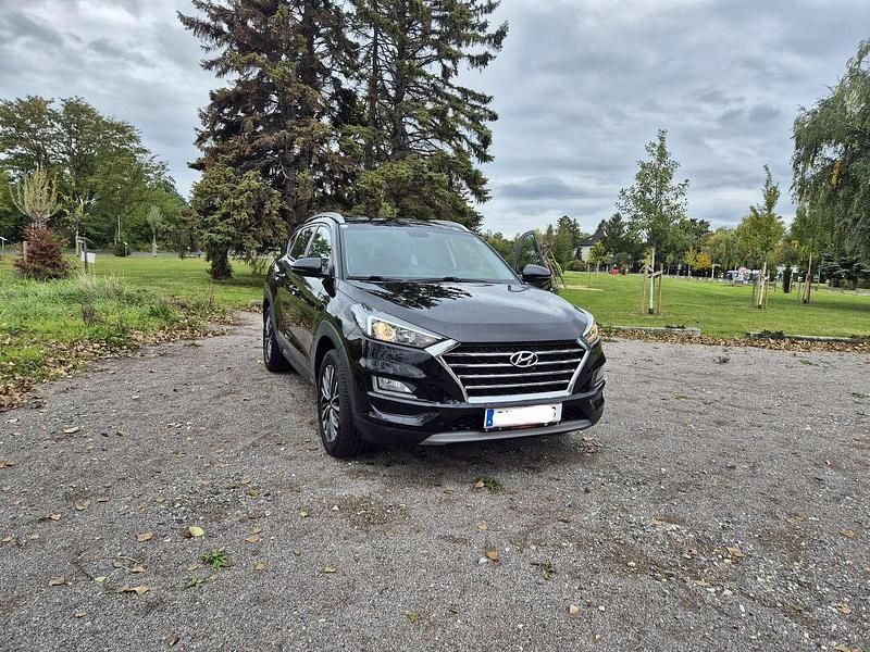 Schwarz Gebraucht 2019 Hyundai Tucson SUV | € 19.700 (Fairer Preis) - Bild 1/4