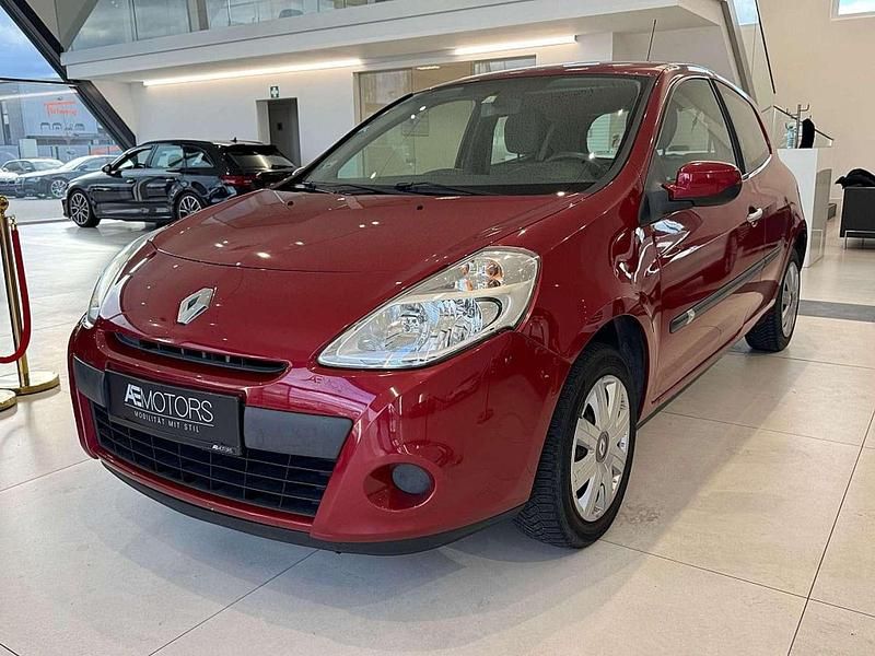 Gebraucht Renault Clio II 86 PS (63 kW) 2010 Rot Limousine