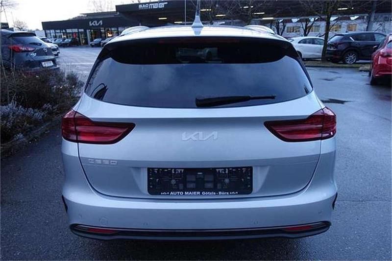 Gebraucht Kia Ceed Sportswagon Silver 101 PS (74 kW) 2022 Silber Kombi