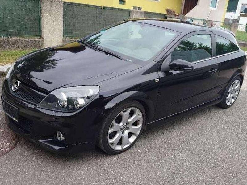 Schwarz Gebraucht 2006 Opel Astra OPC Limousine | € 4.500 - Bild 1/4