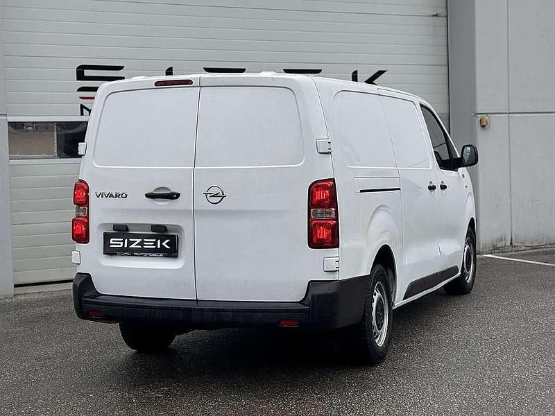Gebraucht Opel Vivaro 102 PS (75 kW) 2022 Weiß Van / Kleinbus