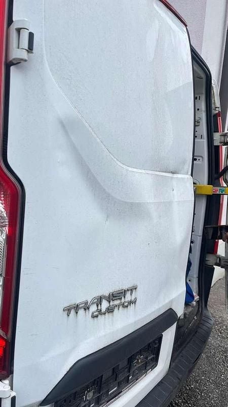 Gebraucht Ford Transit Custom Basis 125 PS (91 kW) 2016 Weiß Van / Kleinbus
