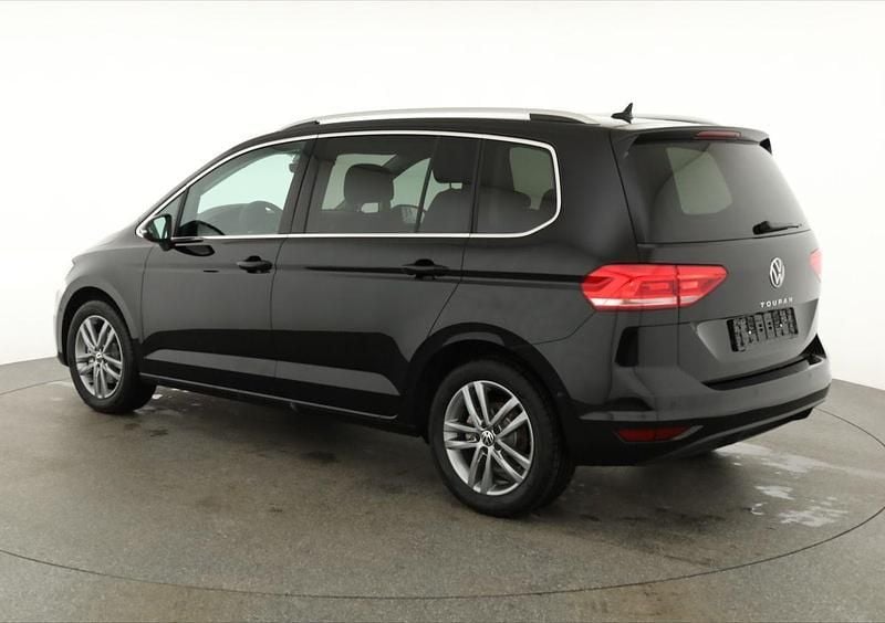 Neu VW Touran Comfortline 150 PS (110 kW) 2025 Schwarz Van / Kleinbus