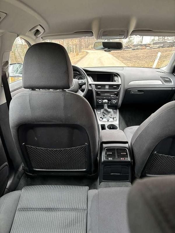 Gebraucht Audi A4 120 PS (88 kW) 2013 Schwarz Kombi