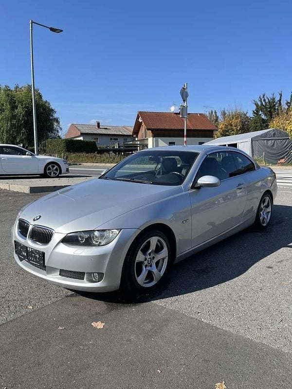 Silber Gebraucht 2008 BMW 320 Cabriolet Cabrio | € 9.950 (Fairer Preis) - Bild 1/4