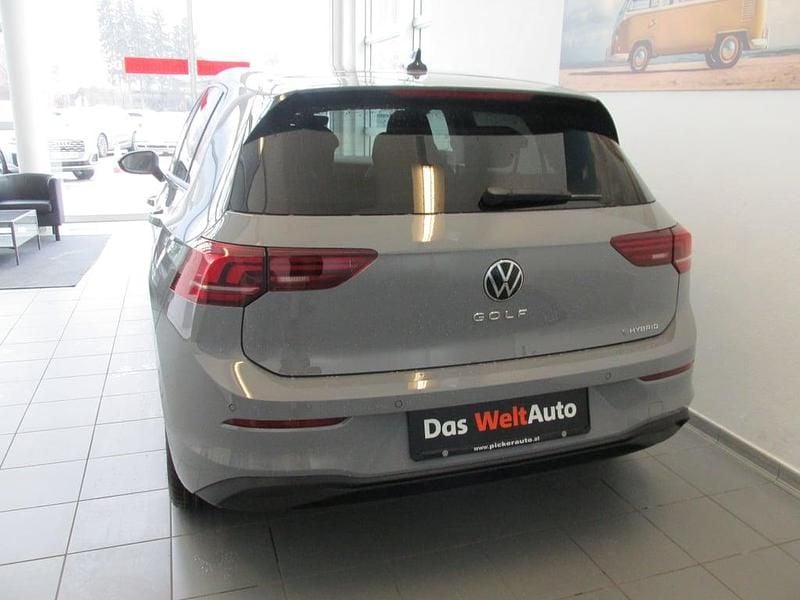 Neu VW Golf VIII 204 PS (150 kW) 2026 Mittelgrau  normal