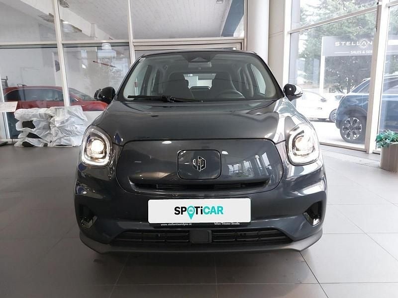 Neu Leapmotor T03 69 kW (95 PS) 2025 Grau Kleinwagen
