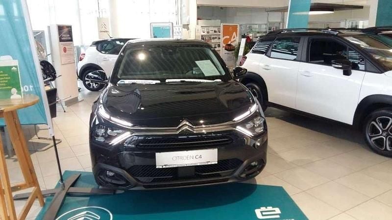 Schwarz Gebraucht 2022 Citroën e-C4 Shine Limousine | € 37.490 - Bild 1/4